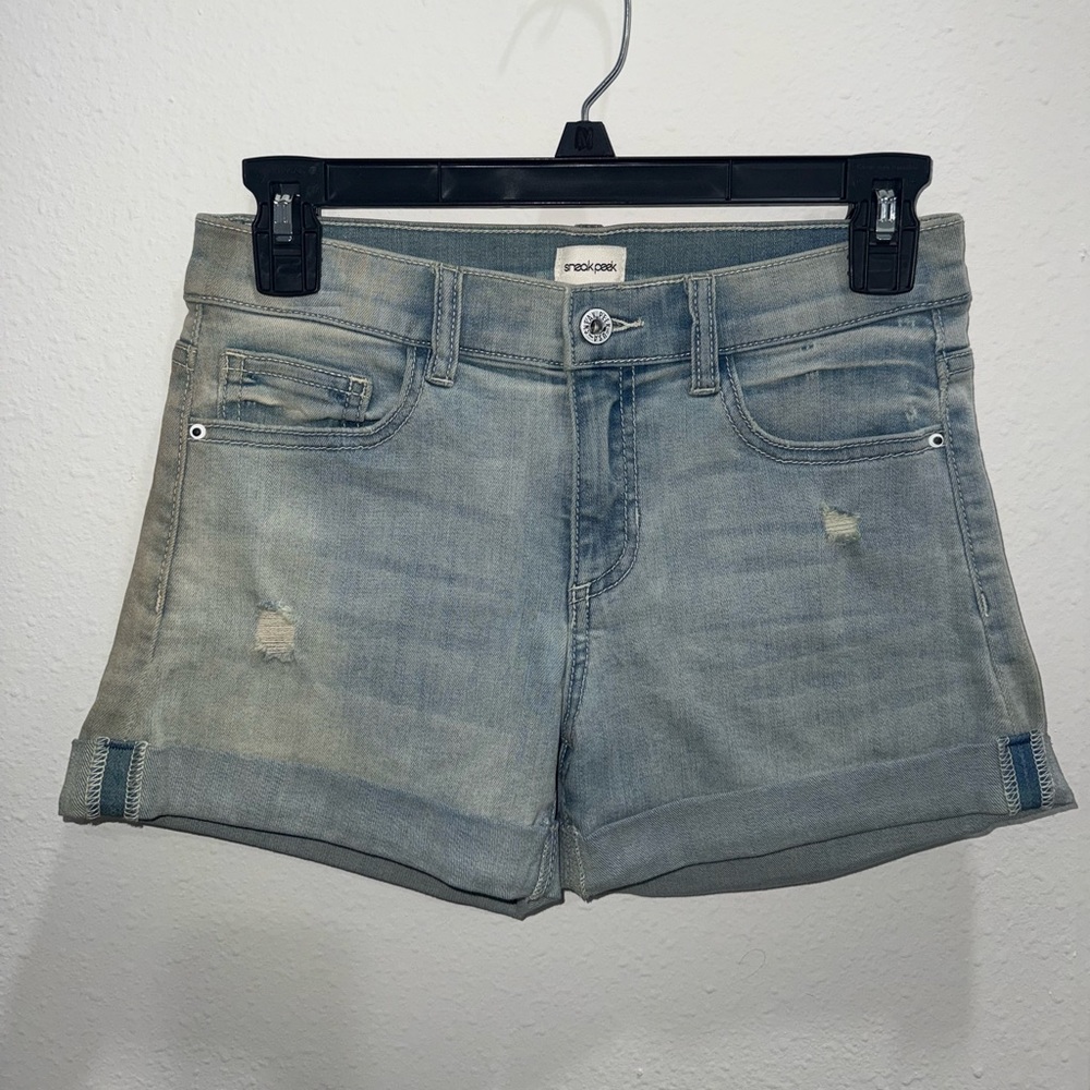 NWOT Sneak Peek Jean shorts small